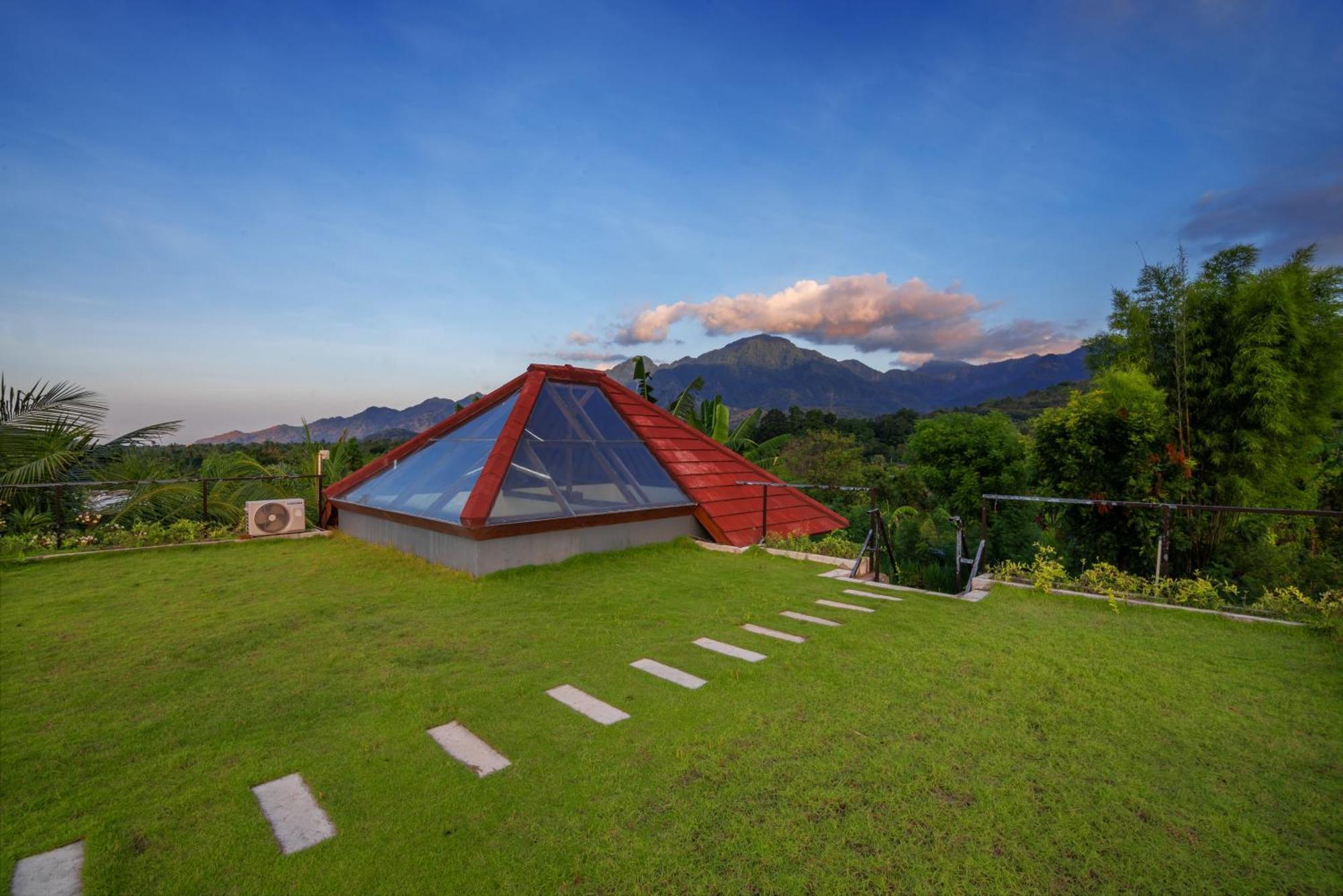 Villa Ambara Sumberkima バニュウェダン エクステリア 写真